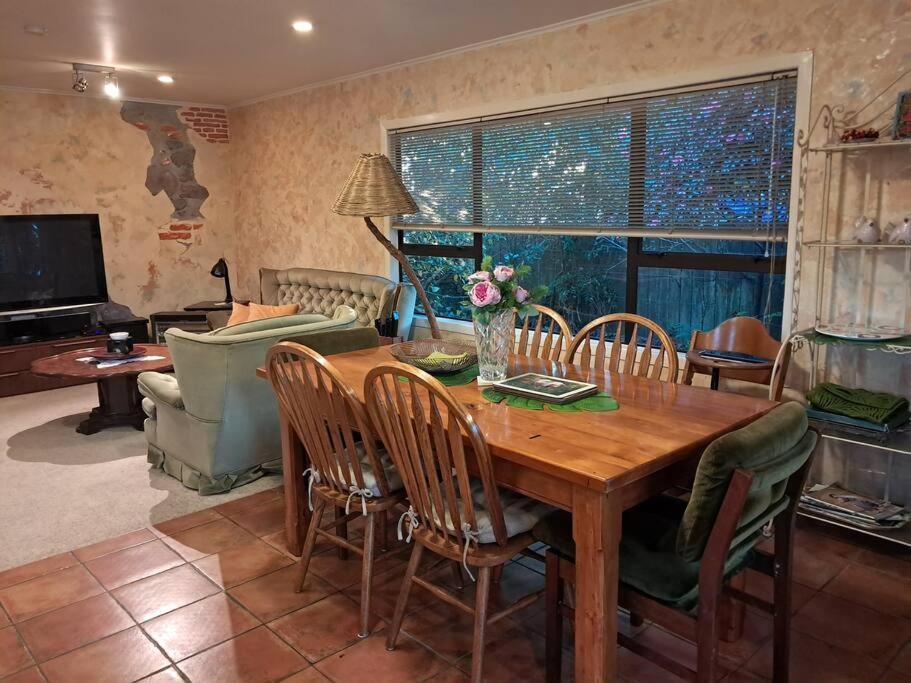 Secret Cottage Waitara Ngoại thất bức ảnh